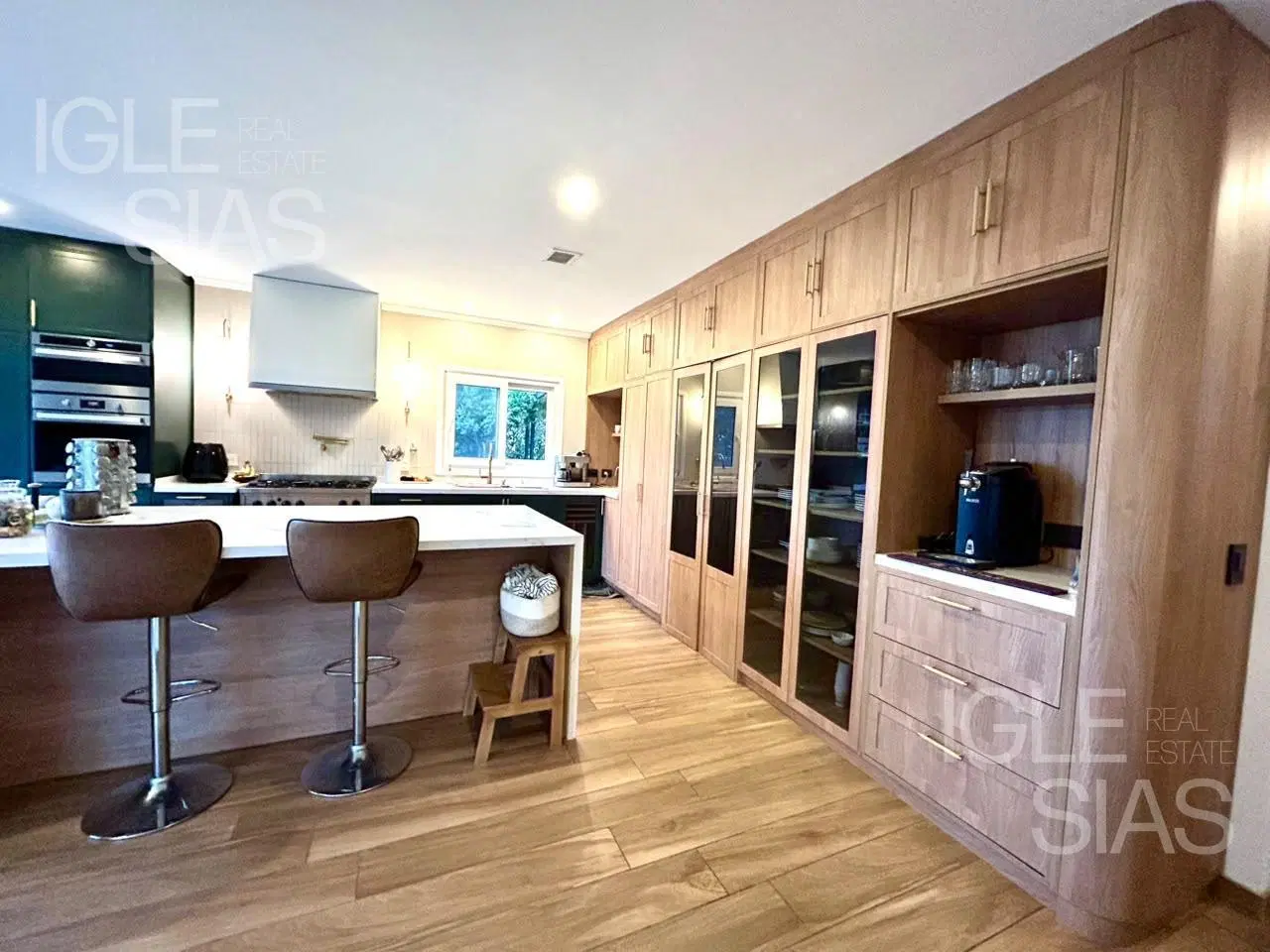 Casa al lago en alquiler, totalmente amueblada, excelentes prestaciones! 5