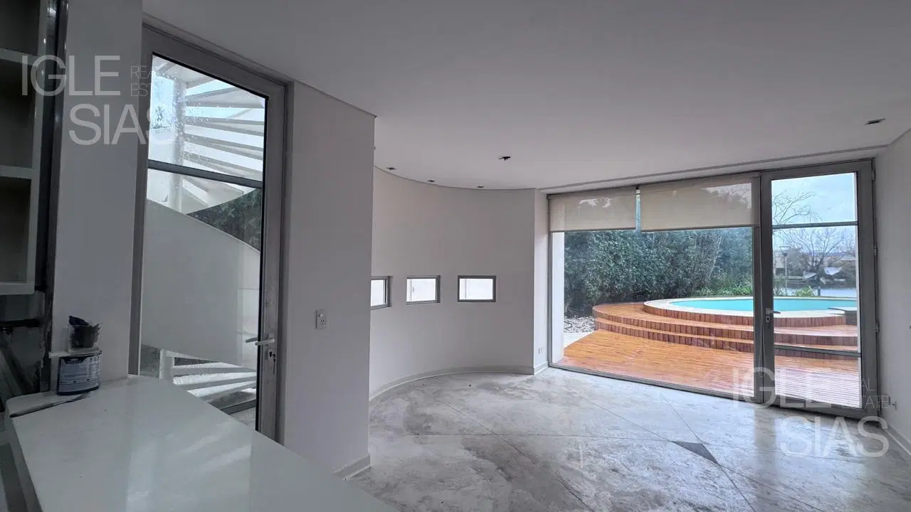 Casa en venta  al agua Los Ombues Rincon de milberg Tigre 4 dormitorios 3