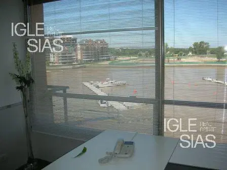 Excelente oficina en Nordelta 3