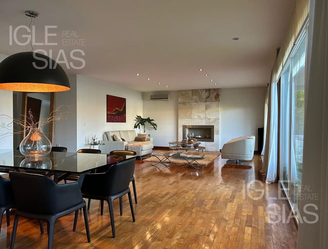 Casa en venta, al lago central en Los Castores, Nordelta 3
