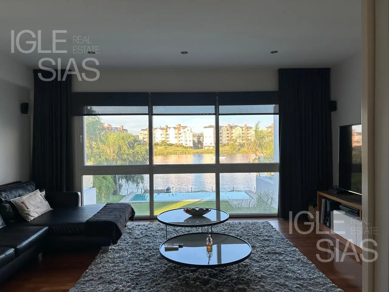 Casa en venta, al lago central en Los Castores, Nordelta 5
