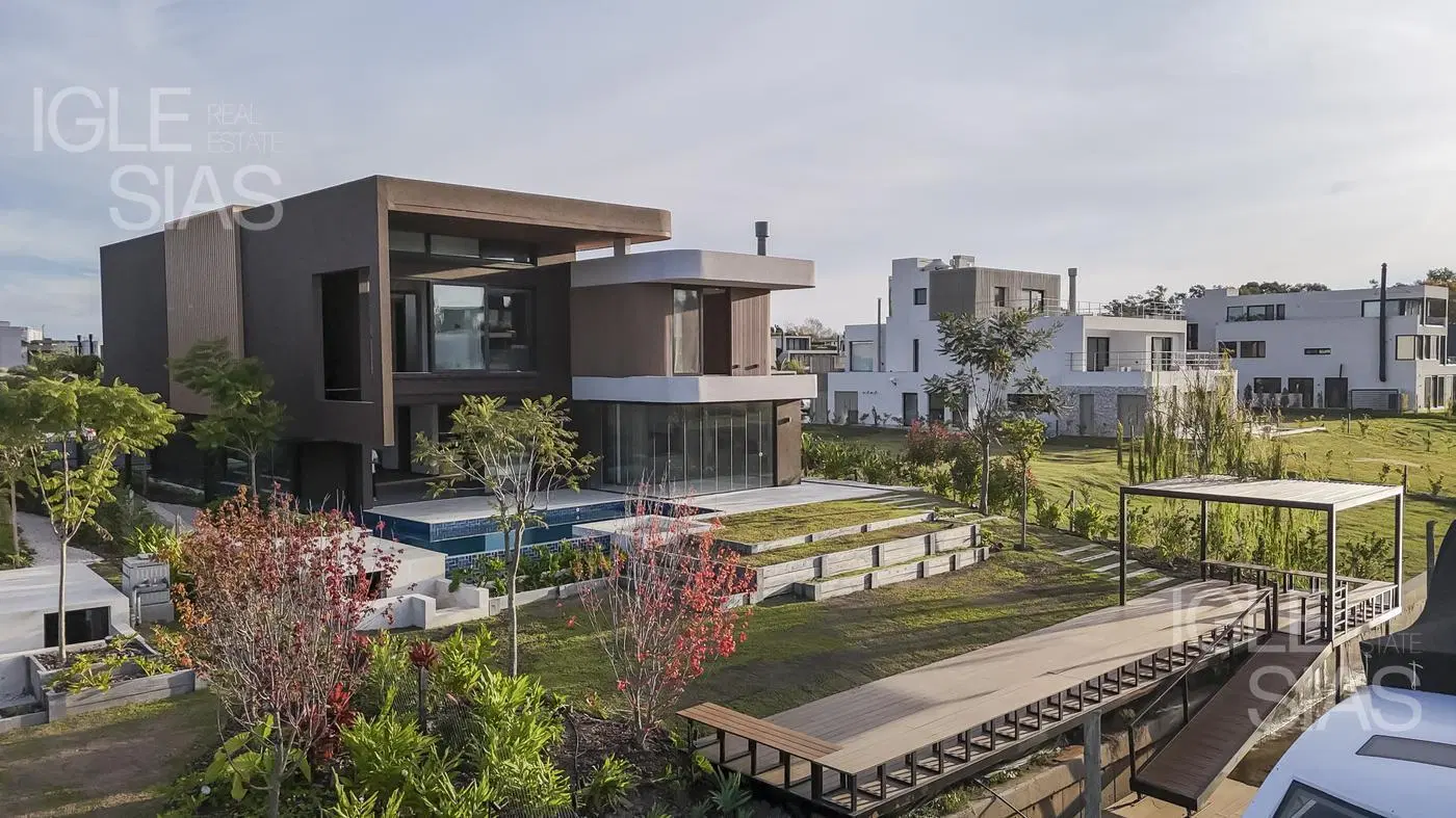 Casa en venta y alquiler al río El Yacht, Nordelta 2