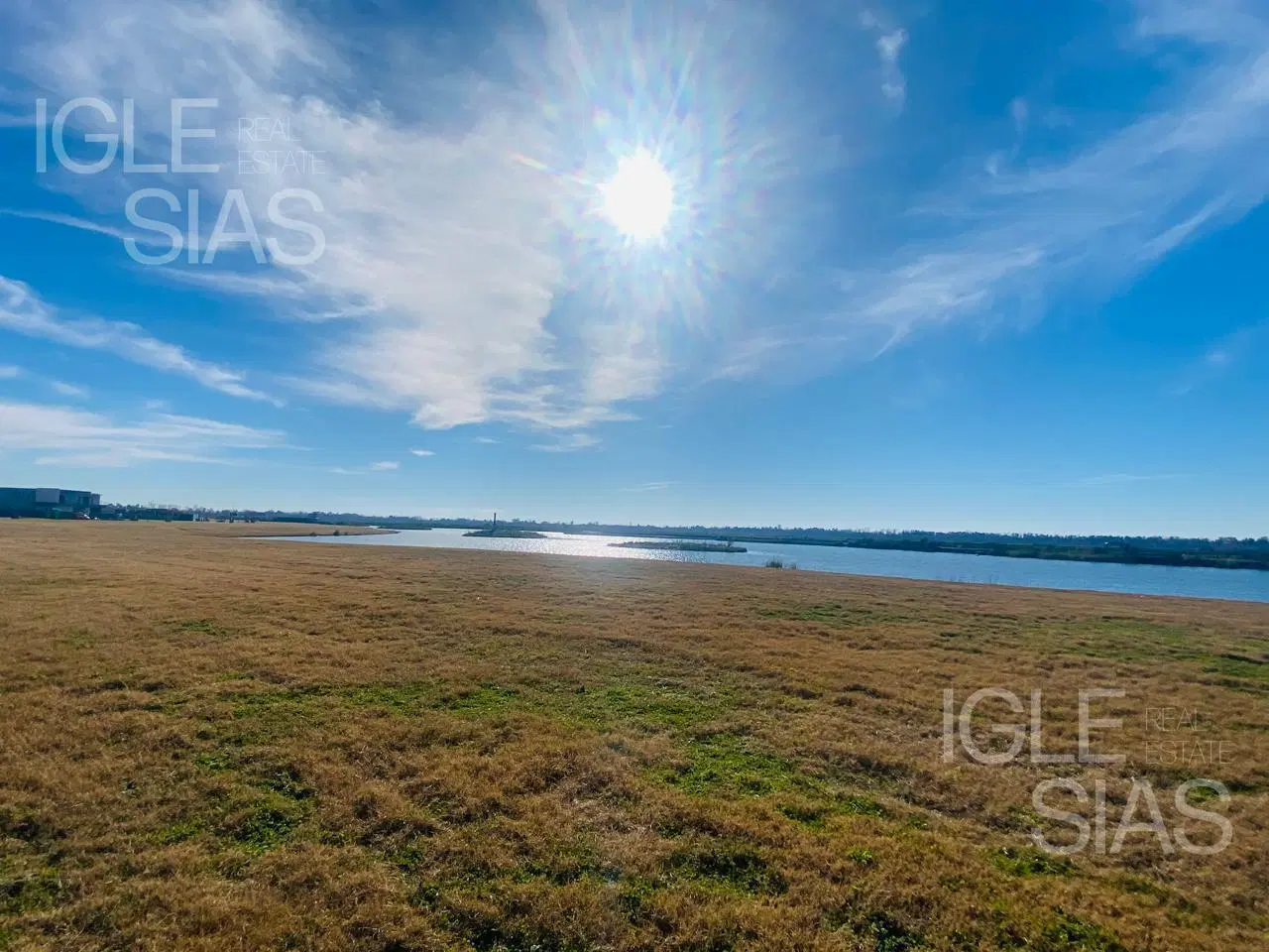 Terreno en venta al lago en Amarras, Puertos 8