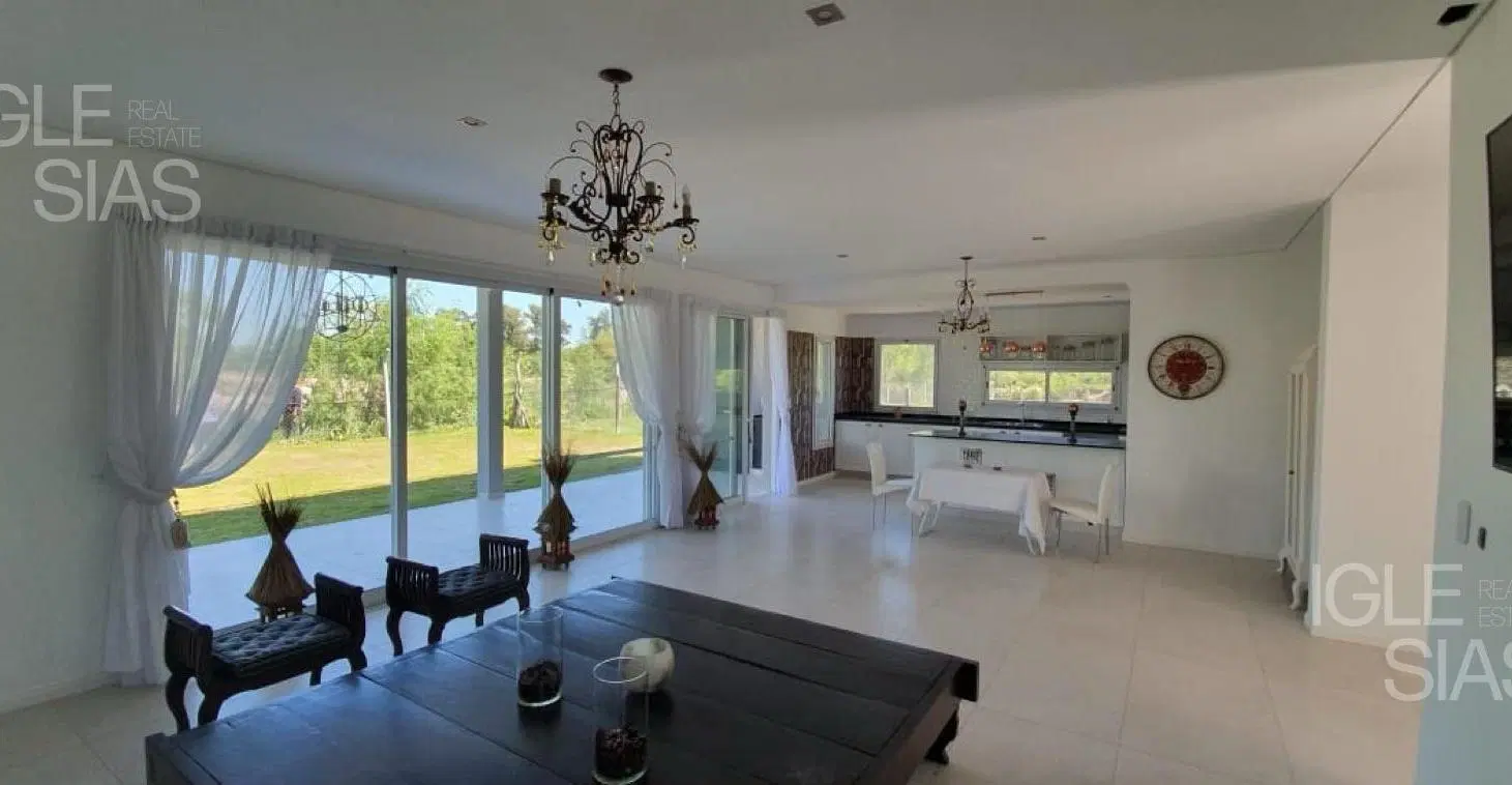 Casa en  Alquiler Anual en Vila Marina, Villanueva 2