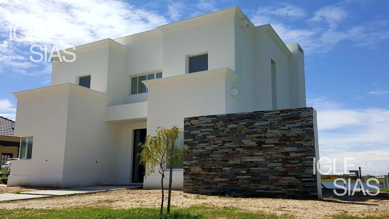 Casa en venta con 3 dormitorios en San Gabriel, Villanueva. 3