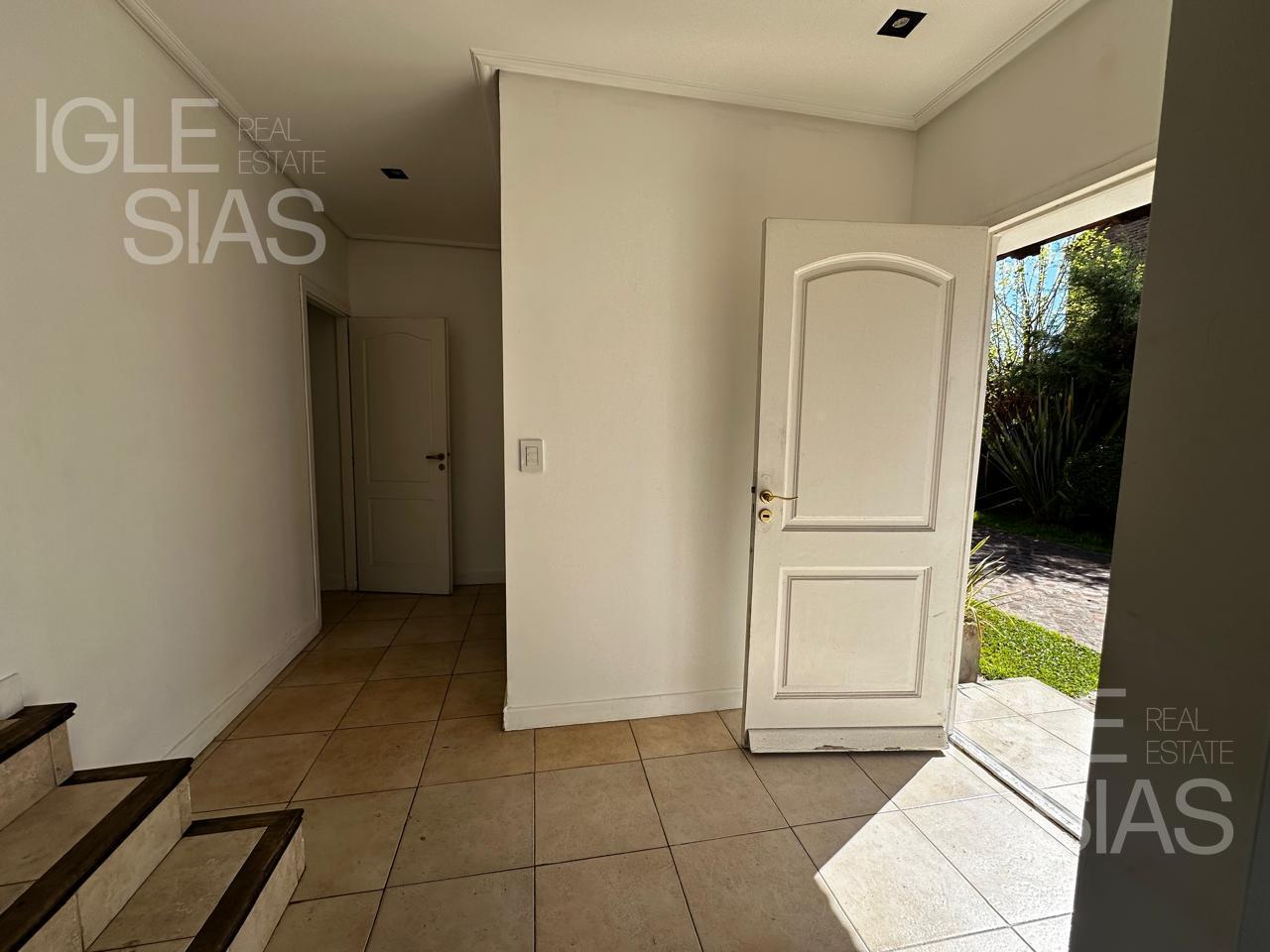 Foto de Casa en venta Las Araucarias, la lonja Pilar, imagen 2