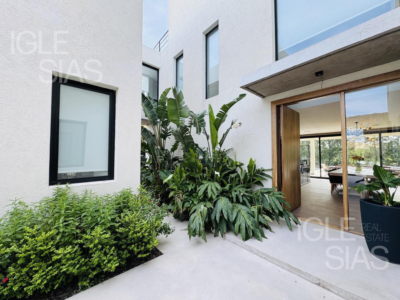 Foto de Casa al lago en venta en Lagos del Golf, Nordelta, imagen 1