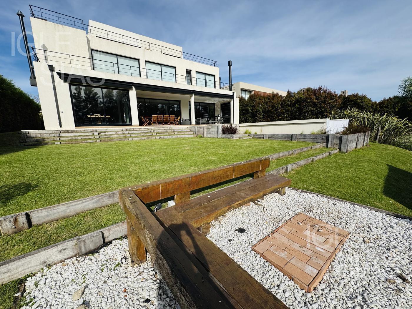 Foto de Casa al lago en venta en Lagos del Golf, Nordelta, imagen 2