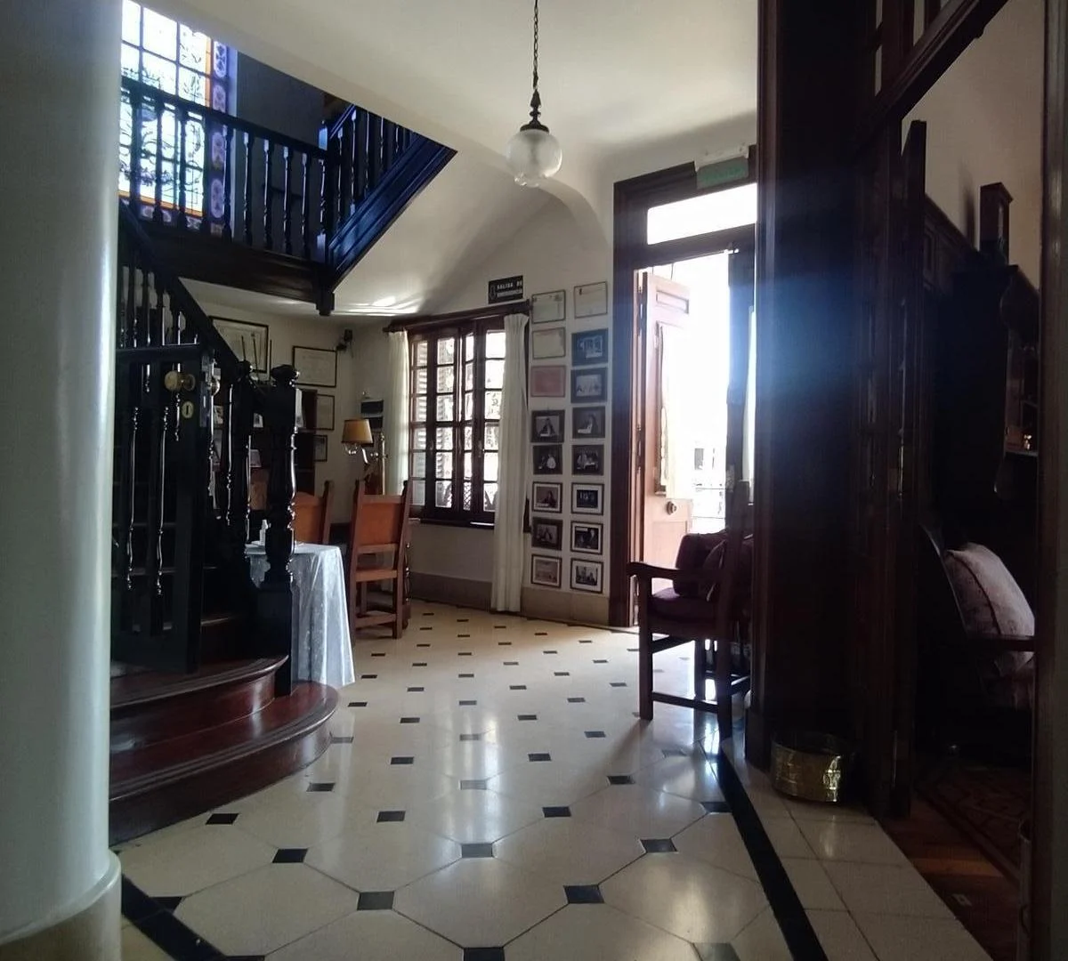 Foto de Venta o alquiler casa 12 ambientes con jardín y pileta en Tigre, imagen 4