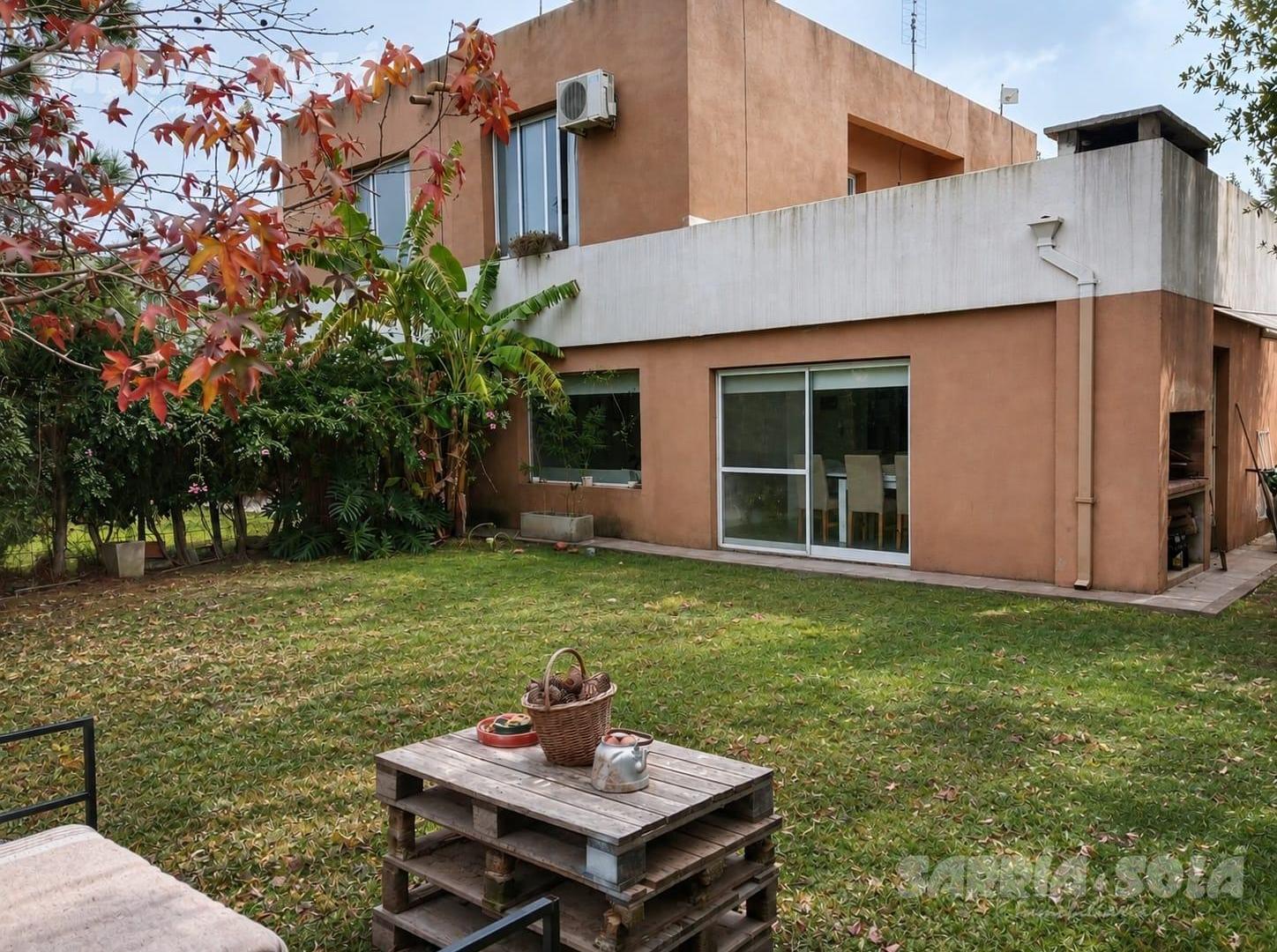 Foto de Casa en venta en Casas de Santa María, Tigre | 3 dormitorios, jardín y, imagen 2