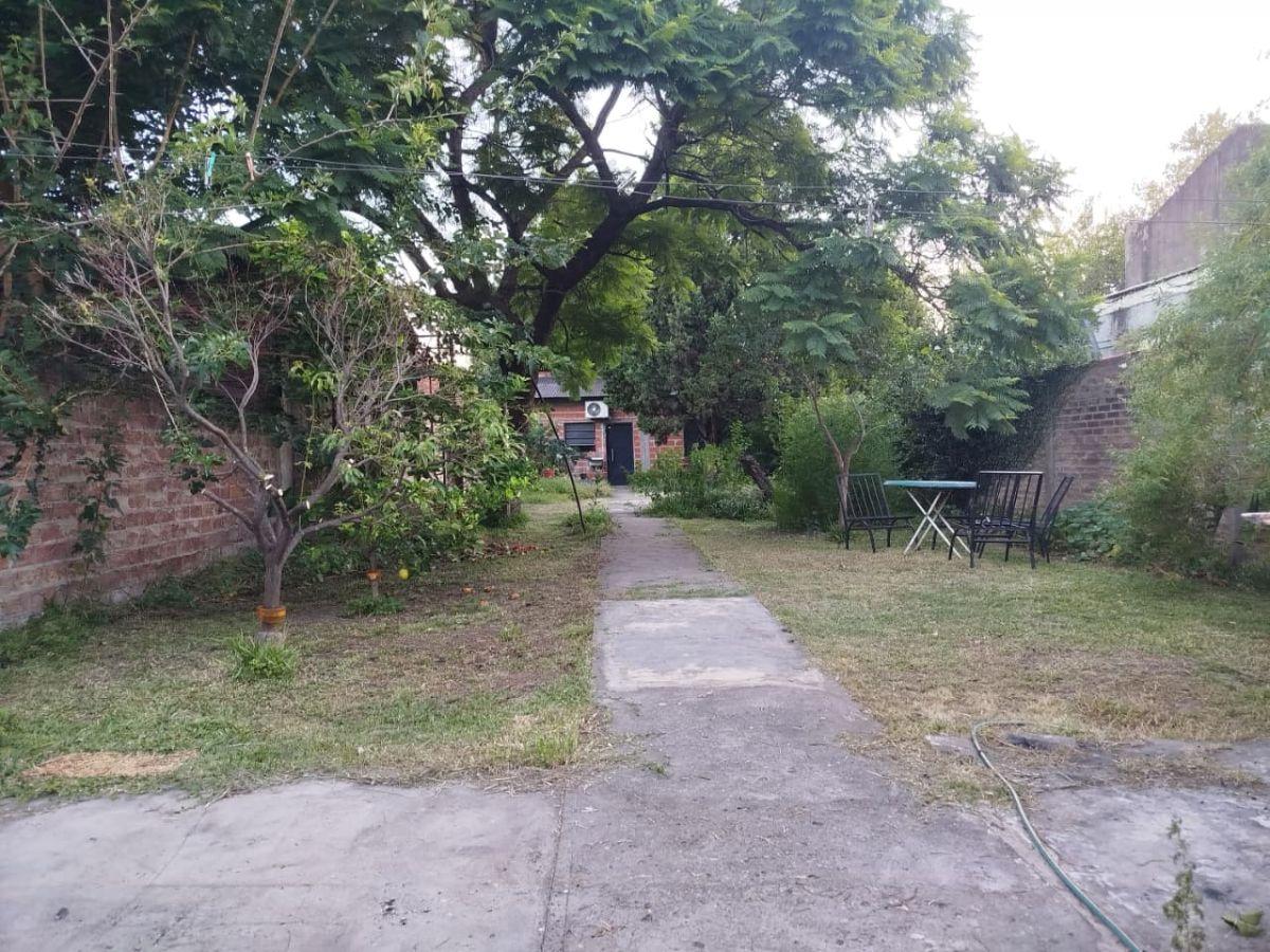 Foto de Casa 3 Ambientes con amplio fondo Caseros al 300, imagen 3