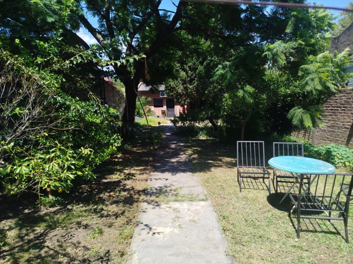 Foto de Casa 3 Ambientes con amplio fondo Caseros al 300, imagen 2