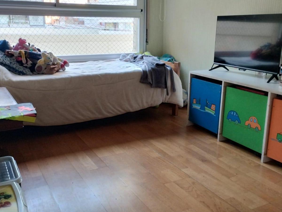 Caballito. Venta. 4 Amb. 3 Dorm. Cochera y Parrilla. Patio. Frente. Sum. Pileta. 5