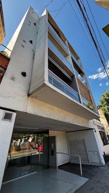 Venta. Agronomía. Loft. Apto Prof. Cochera. Laundry. Luminoso. 1°contrafrente 4