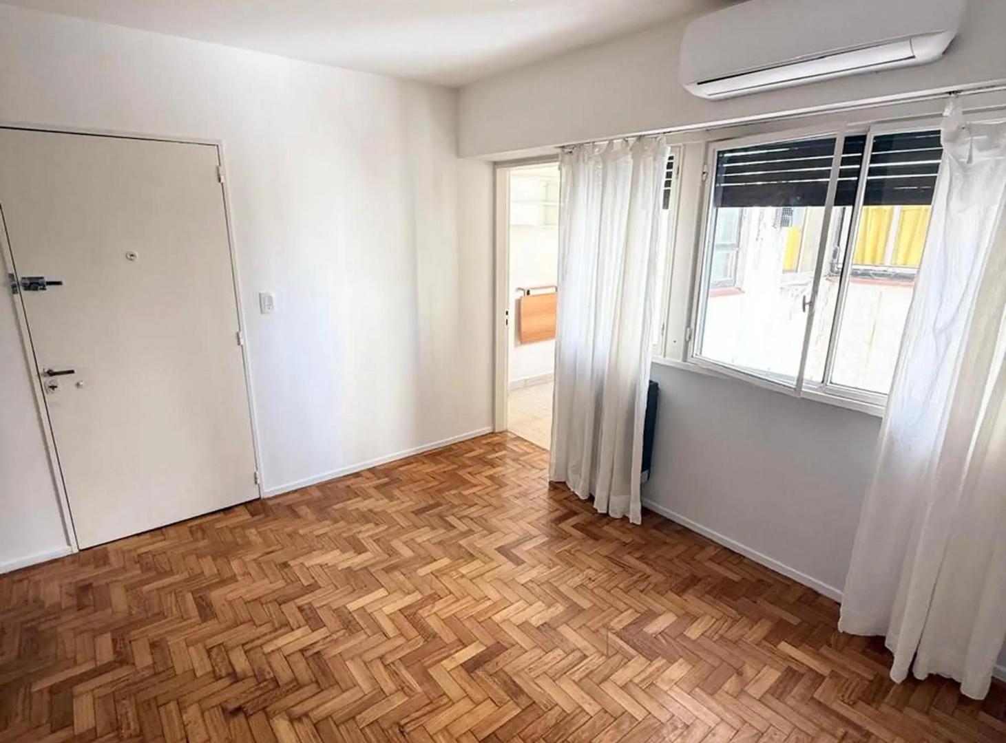 Departamento con 23 m² en venta en Caballito Impecable. Split. Luminoso.