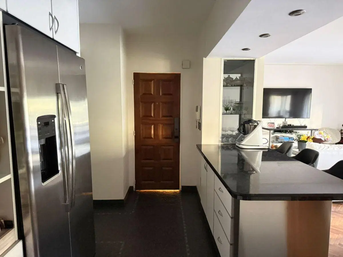 Venta Departamento 5 ambientes Belgrano piso 3 al frente con cochera amoblado 3