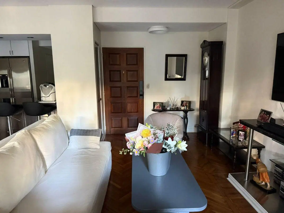 Venta Departamento 5 ambientes Belgrano piso 3 al frente con cochera amoblado 2
