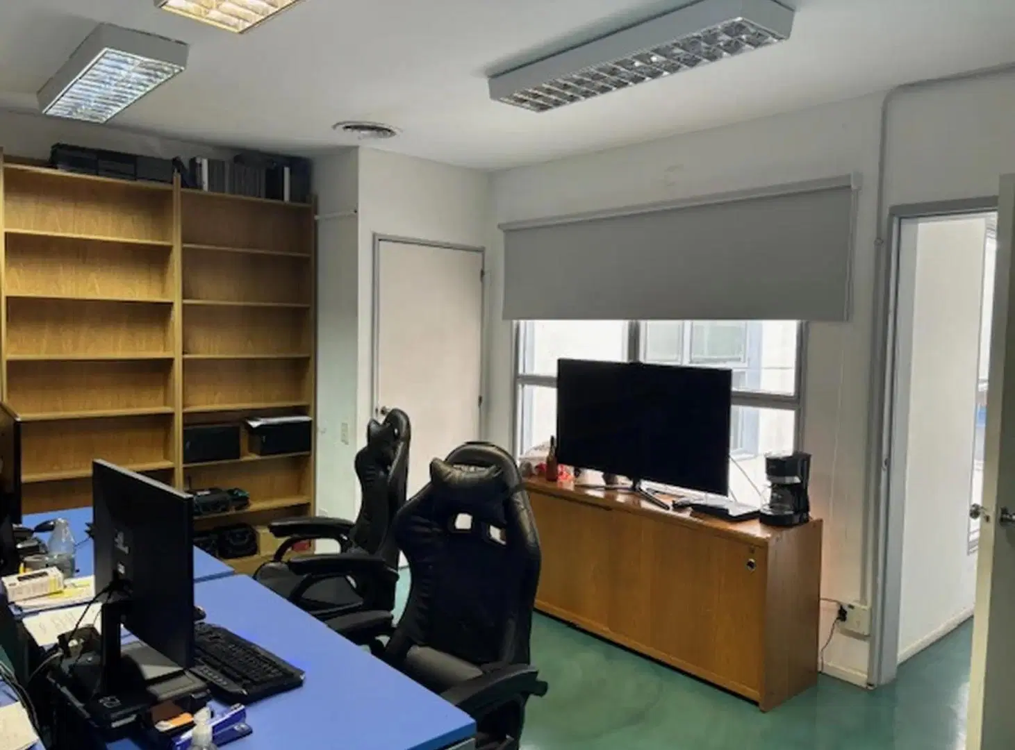 Oficinas. 1000m2. Ideal consultorios. E-commerce. 2 planta y depósito. Muy buena ubicación. 5