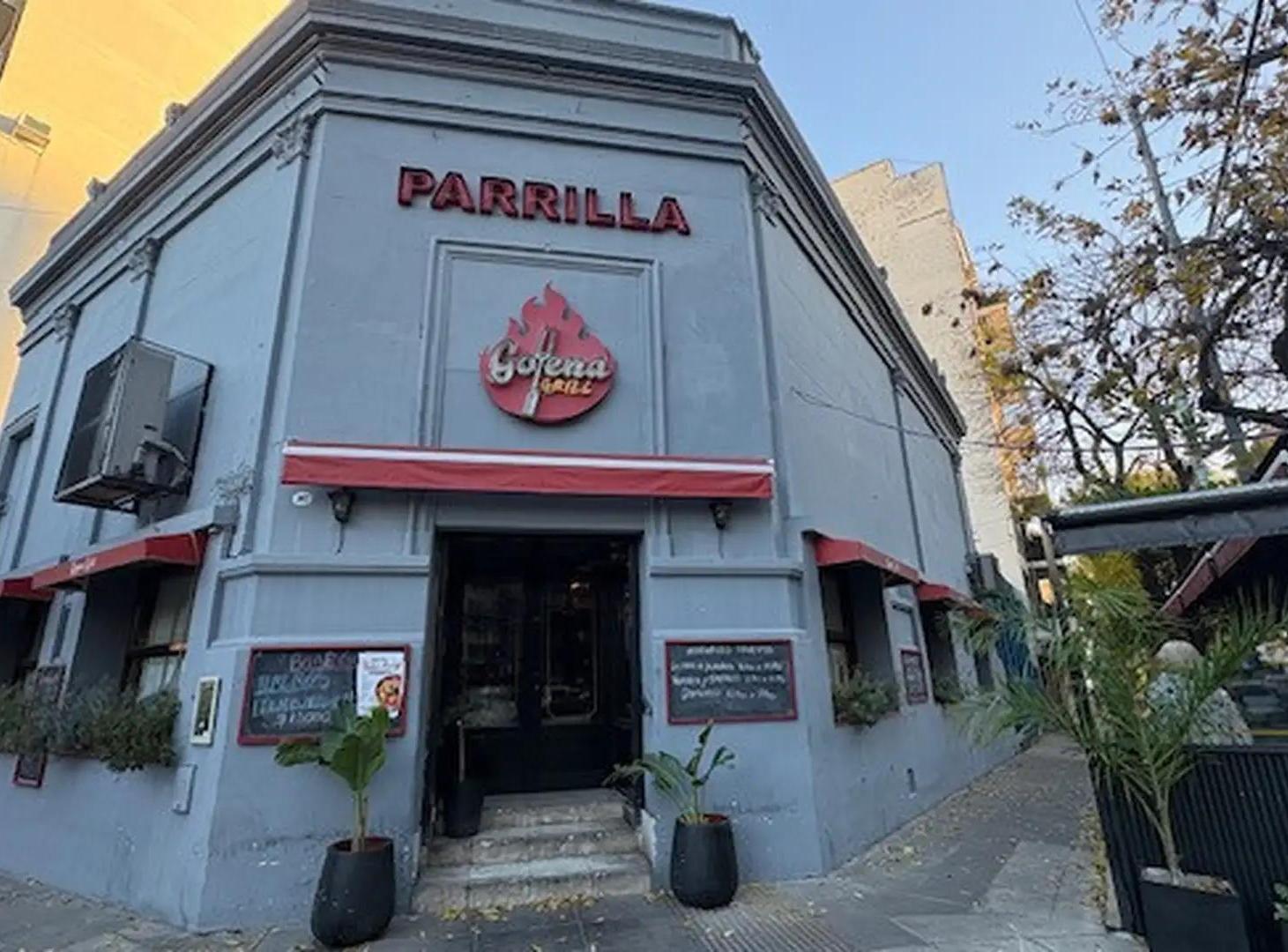 Alquiler. Caballito.Excelente Esquina. 200m2. Apto rubro gastronómico. Impecable. Oficina.