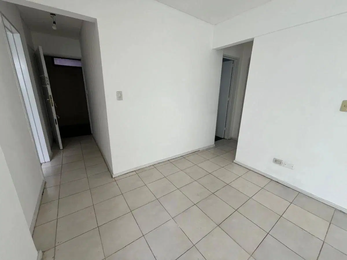 Departamento Monoambiente en zona residencial Caballito luminoso. 2do Lateral 2