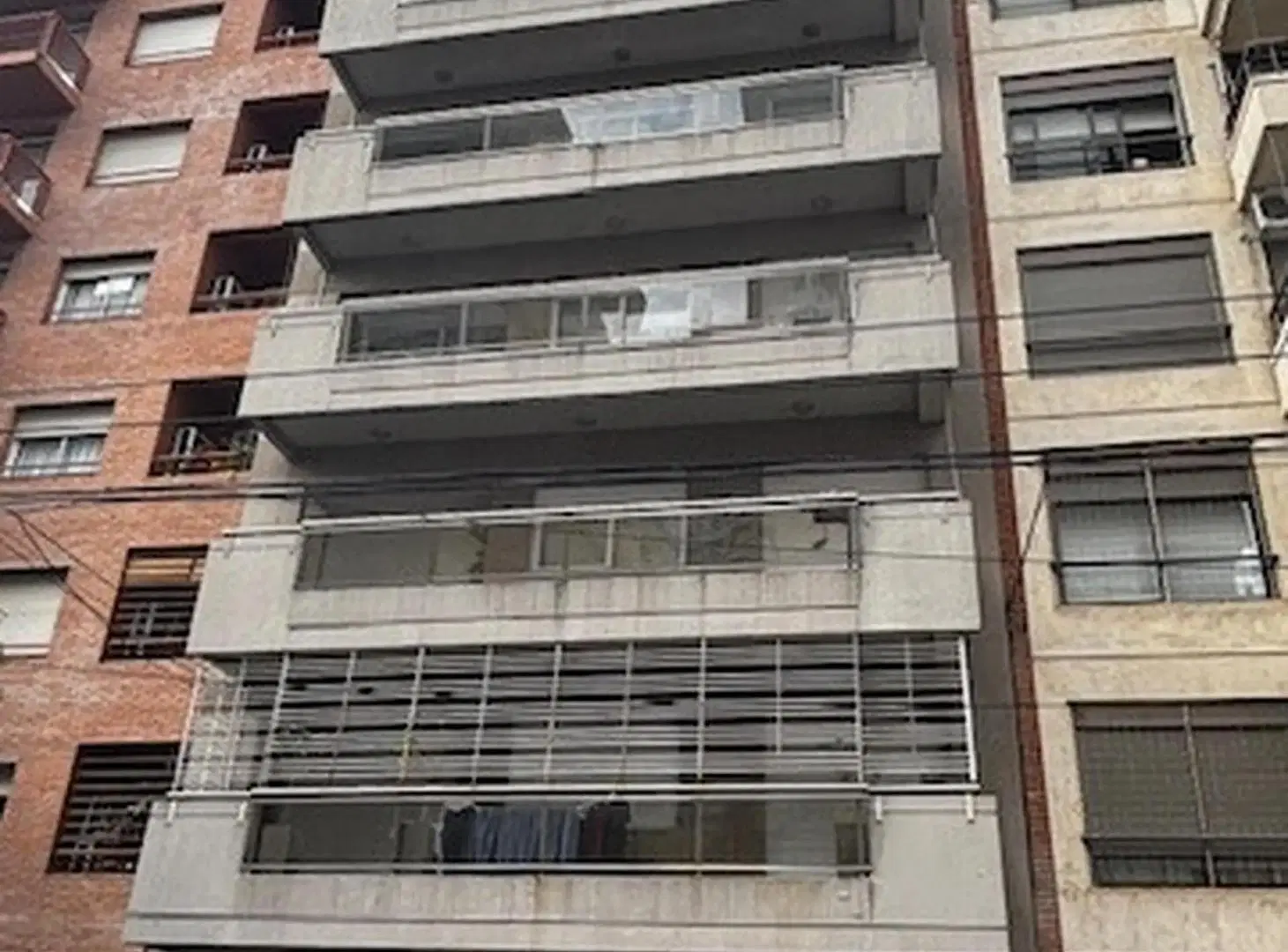 Alquiler. Depto. Semipiso. 4amb.120m2. Villa Urquiza. Cochera. Baul. SUM. Pileta. 3