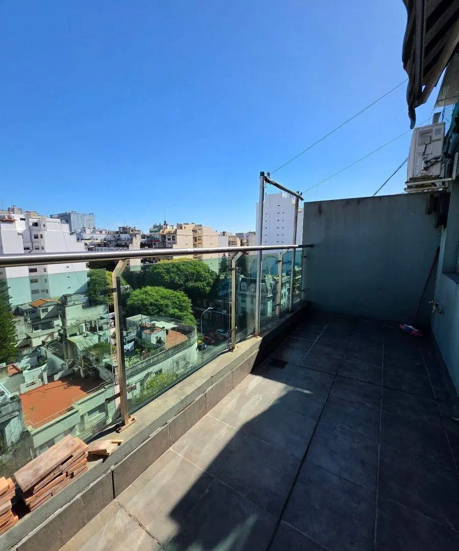 DEPARTAMENTO DE 3 AMBIENTES FLORES - SEMIPISO AL FRENTE VISTA ABIERTA 4