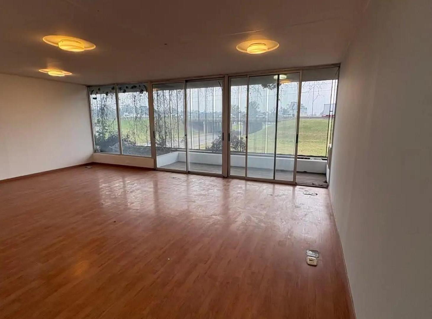 Foto de Alquiler. Oficina Comercial. Apto uso profesional. Panamericana 50, imagen 2