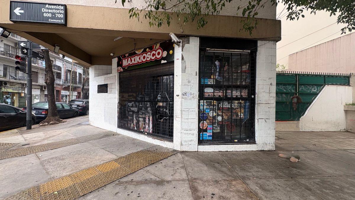 Foto de Local 25m2. Caballito. En esquina sobre Av. Directorio. Apto todo rubro., imagen 4