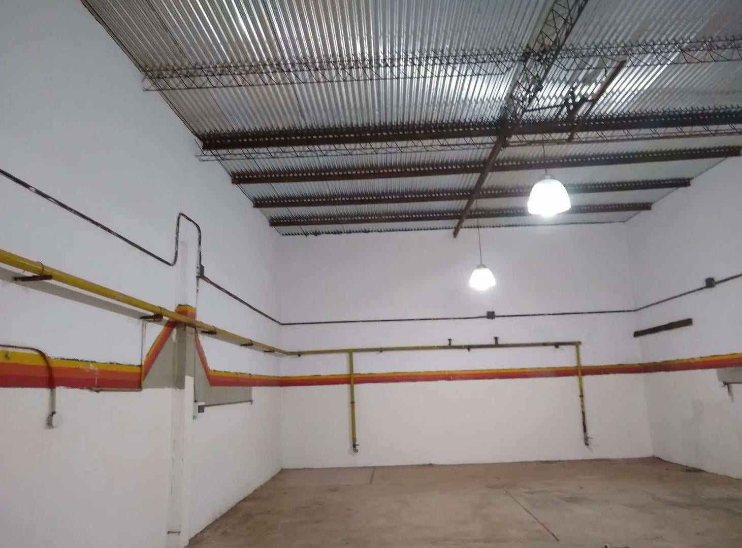 Foto de GALPON en 2 plantas de 450m2. Gas Industrial. APTO TODO RUBRO, imagen 5