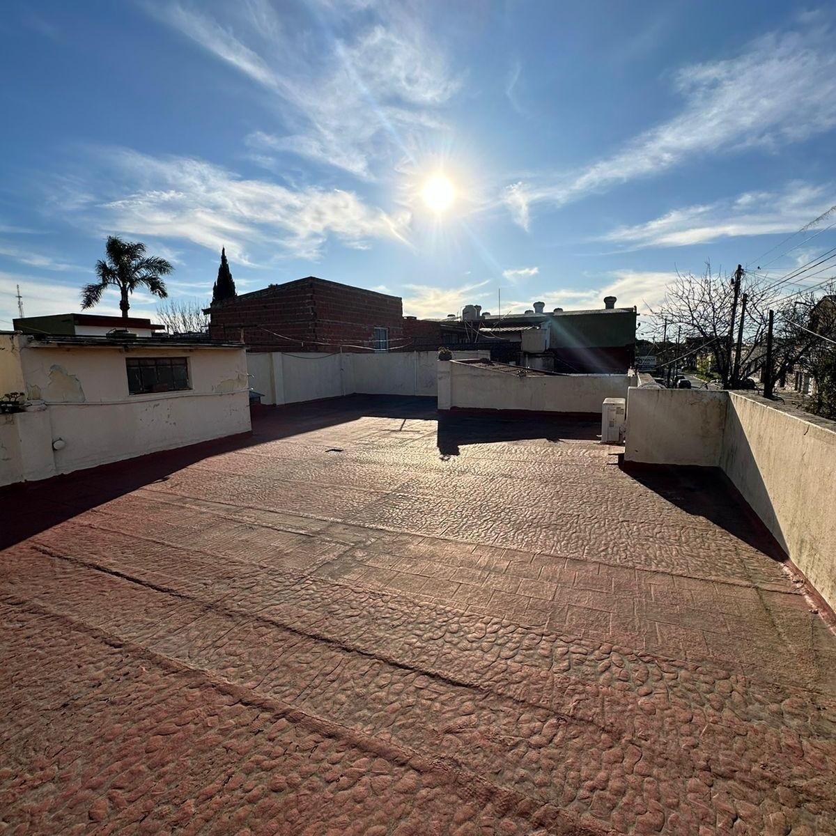 Venta Excelente Casa en Lanús Oeste. 5
