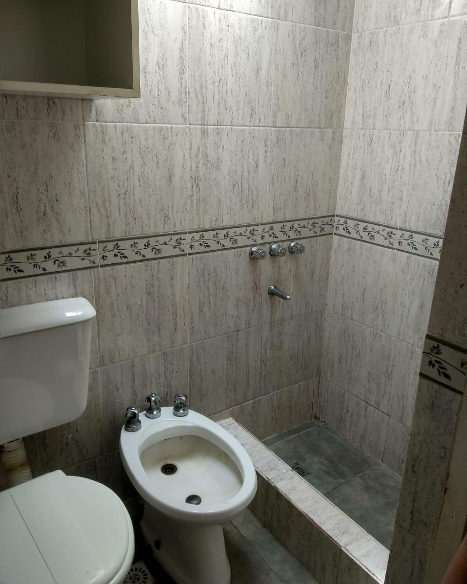 Venta Departamento Tipo Casa en Valentin Alsina 4