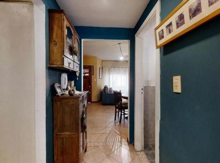 Foto de Casa en Venta de Cuatro Ambientes en Banfield, imagen 5
