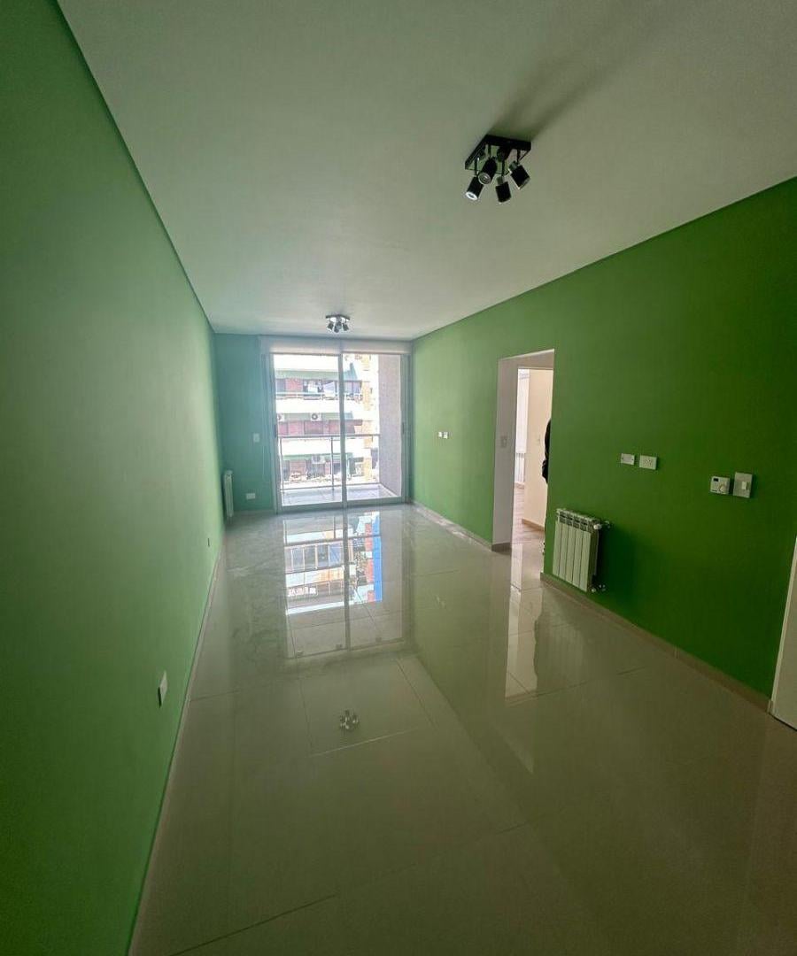 Departamento de 3 ambientes en venta en Lanús Oeste