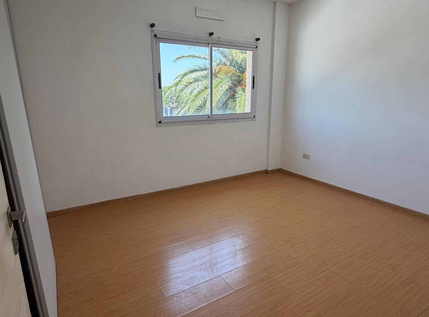 Foto de Departamento de 2 ambientes en venta en Lanús Oeste, imagen 3