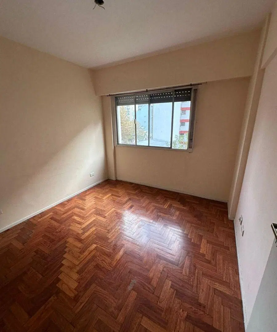 Departamento de 40 m² con 1 dormitorio en venta en Lanús Oeste 2