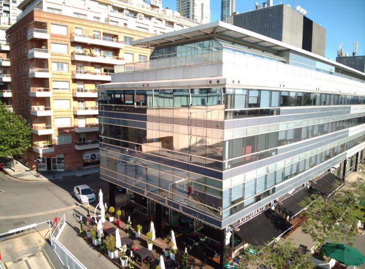 Oficina Lista para entrar con vista al Dique en Puerto Madero 1