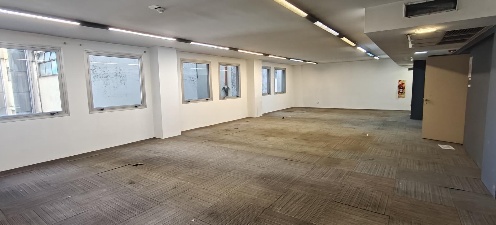 Foto de Oficina en planta libre sobre Av 9 de Julio, imagen 1