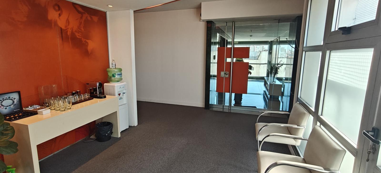 Foto de Oficina en alquiler sobre Av del Libertador lista para entrar, imagen 3
