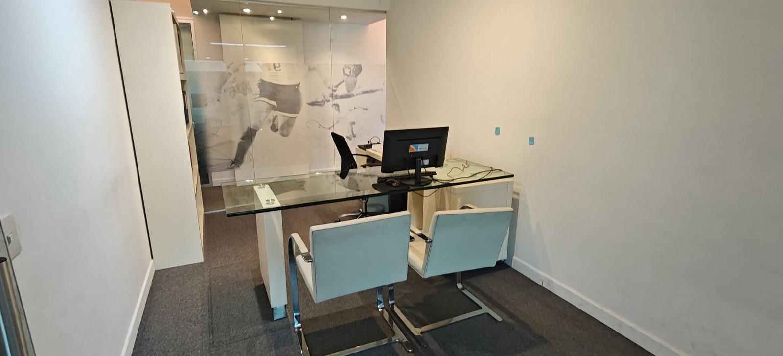 Foto de Oficina en alquiler sobre Av del Libertador lista para entrar, imagen 1