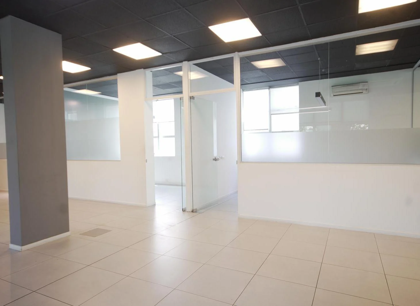 Foto de OPORTUNIDAD Oficina en Alquiler en Palermo lista para entrar, imagen 5