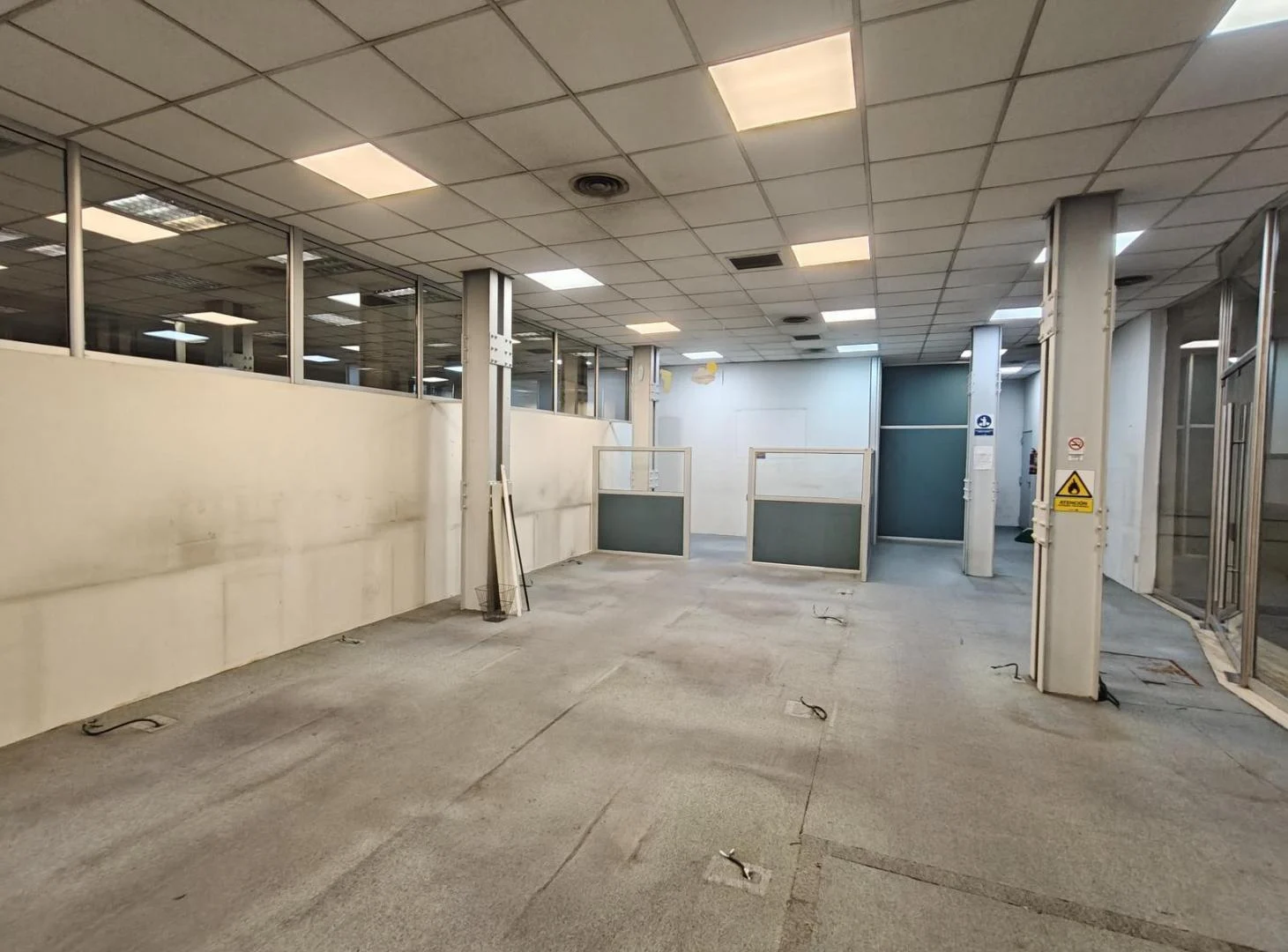 Foto de Edificio Comercial en alquiler en Block, imagen 3