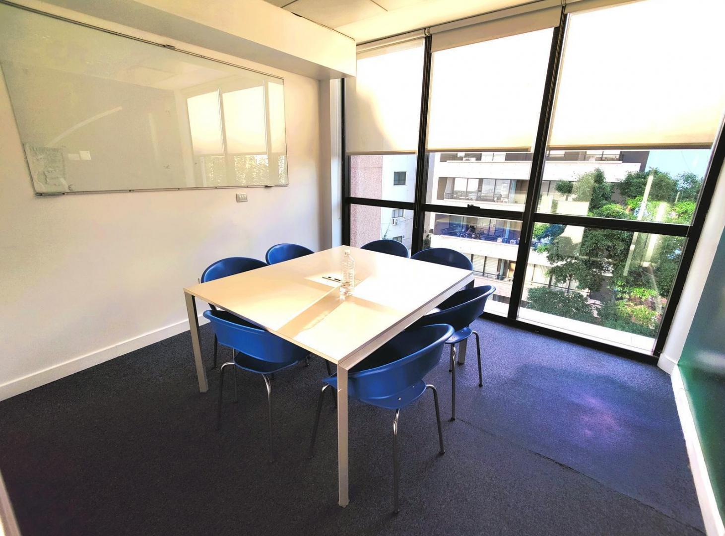 Foto de Oportunidad Oficina en alquiler lista para entrar con vista, imagen 2