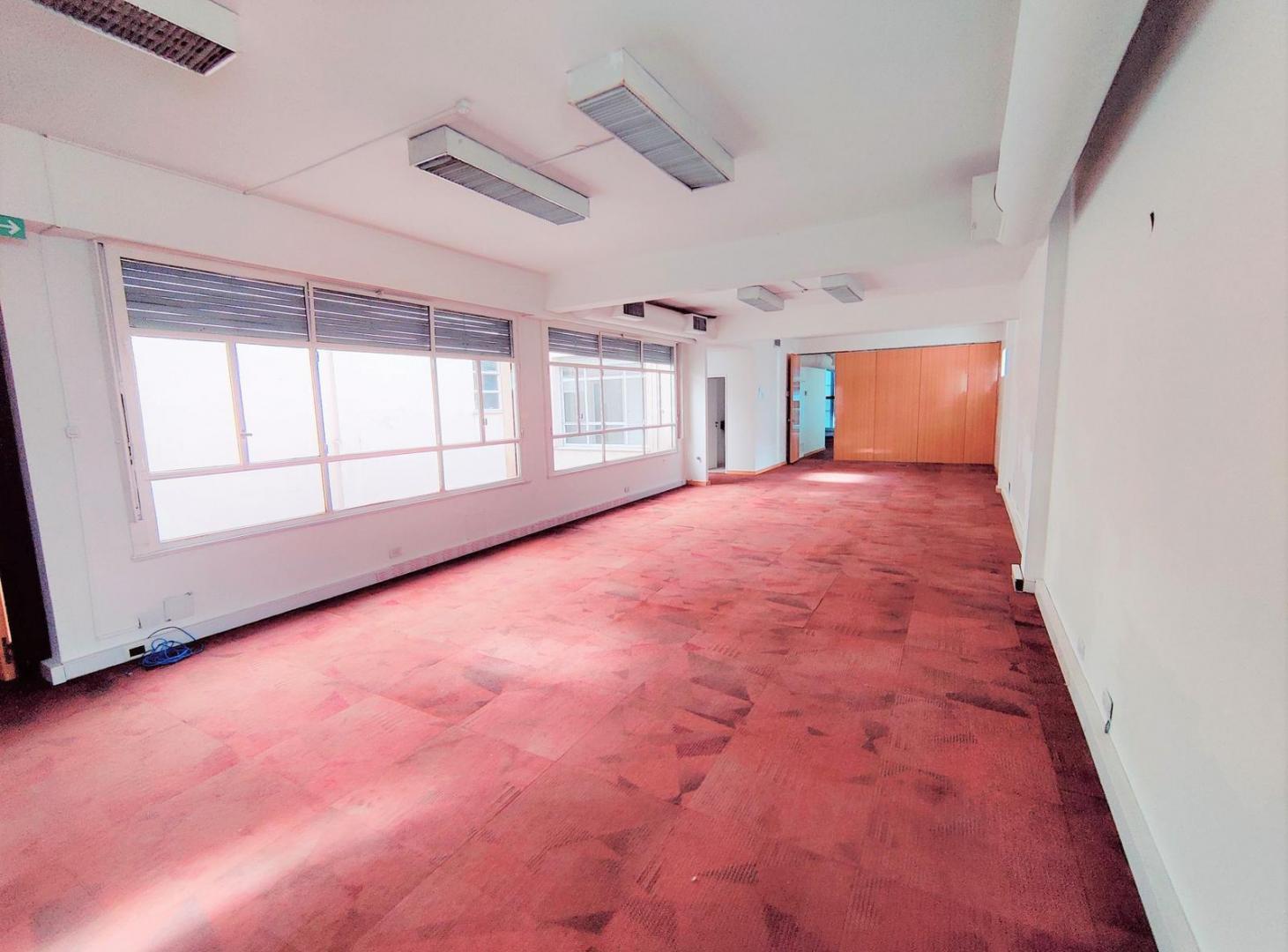 Foto de Oficina en Alquiler lista para entrar proxima a Galerías Pacífico, imagen 5