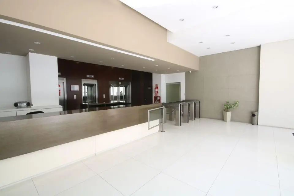 Oficina en  Alquiler con vista a Puerto Madero lista para entrar 2