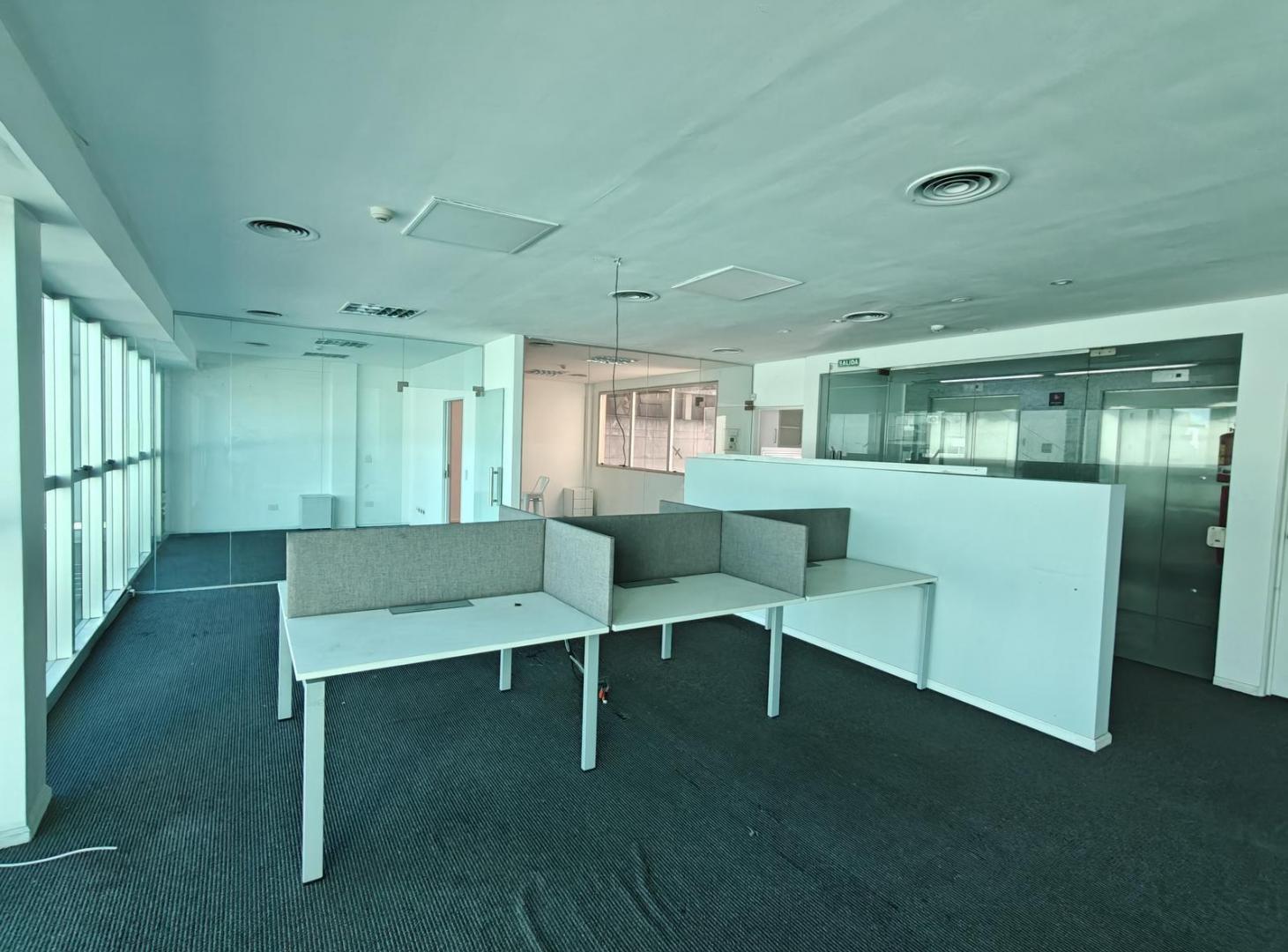 Foto de Oficinas en alquiler, con terraza, próximas a Av 9 de Julio, imagen 1