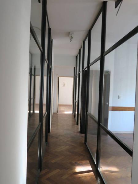 Foto de Edificio de oficinas de Arquitectura Clasica, imagen 2