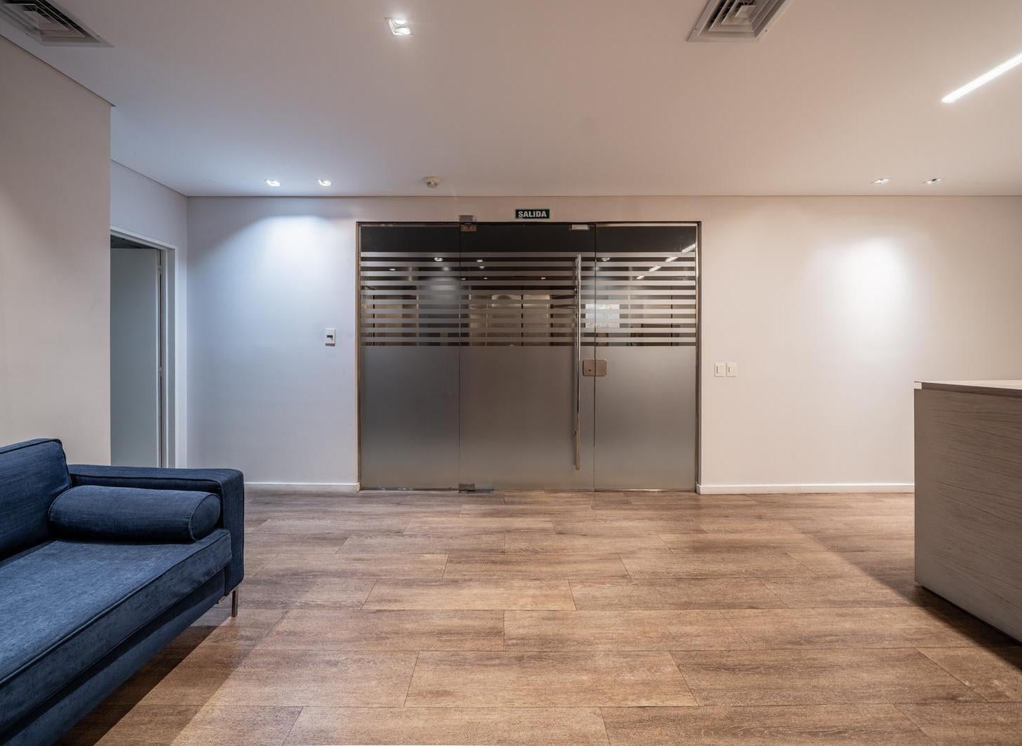 Foto de Venta - Alquiler de Oficina Piso Corporativo Terraza Propia y 4 Cocheras, imagen 1