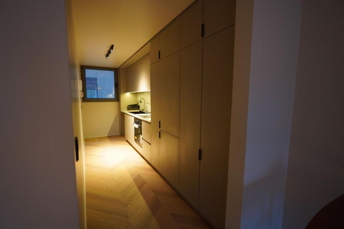Foto de Arenales 1500 Excelente 2 amb con balcon terraza, vista y luz, imagen 5