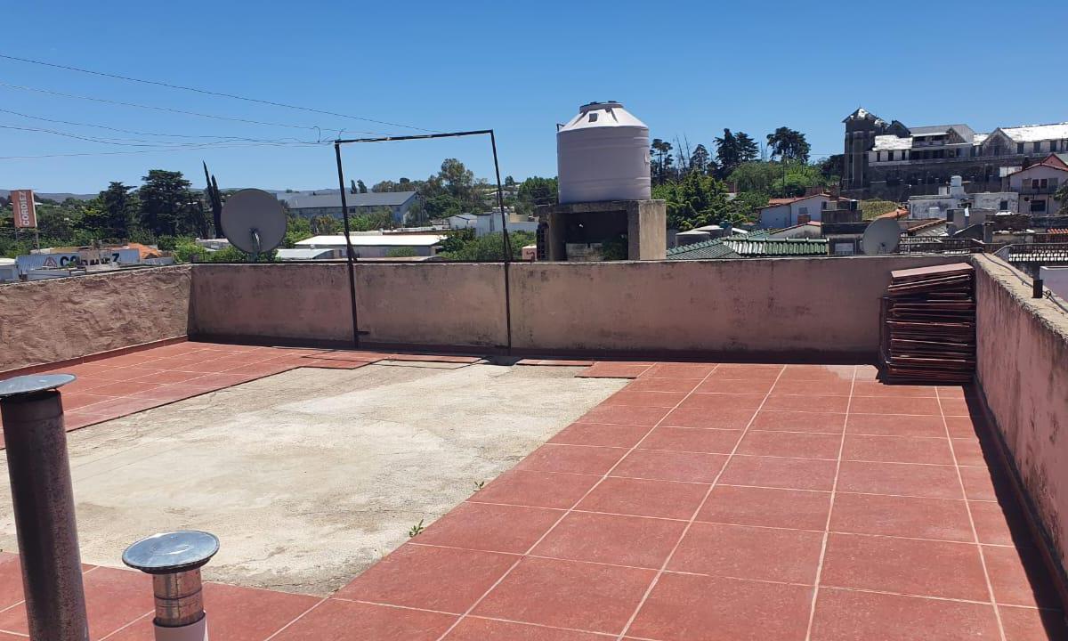 La Falda Cto - Edificio C/6dptos. 3 Amb. y Local en Block - X Escalera - Apto Vvda/prof./com. - 455 m² 3