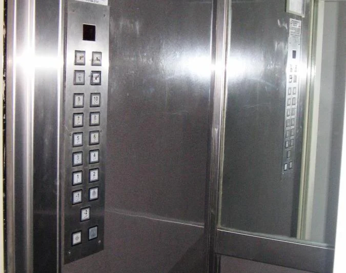 Av.Belgrano y Chacabuco-2 amb. con balcon al frente-lavadero-Torre-Muy luminoso! 43m2- 4
